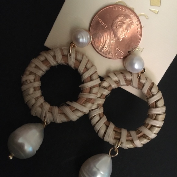 C C California straw and pearl drop pear earrings - Picture 11 of 12